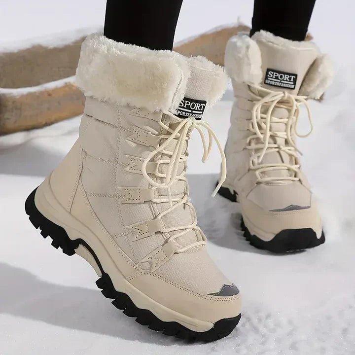 Stivali invernali donna impermeabili con fodera termica, ideali per neve e freddo, suola antiscivolo per comfort e sicurezza.