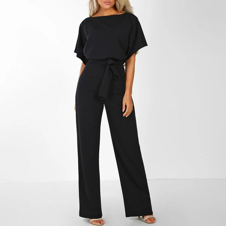 Tuta donna con gamba ampia, stile elegante e disinvolto. Ideale per un look sofisticato e moderno.
