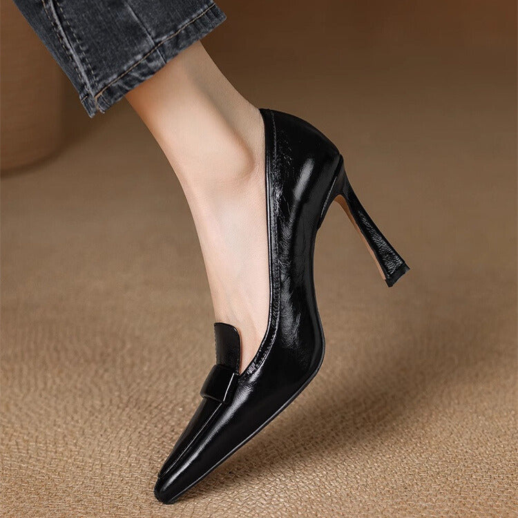 Décolleté donna eleganti con tacco stabile, punta affusolata, scarpe comode e classiche per ufficio e eventi.