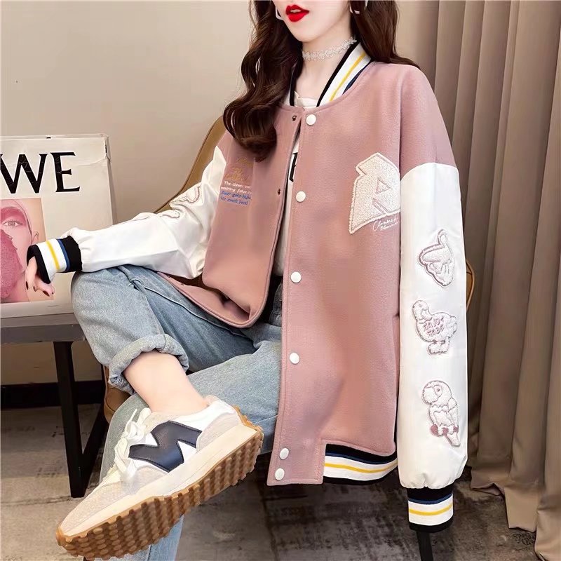 Giacca donna con vivace stampa cartoon, maniche lunghe. Aggiungi un tocco di stile unico al tuo look.