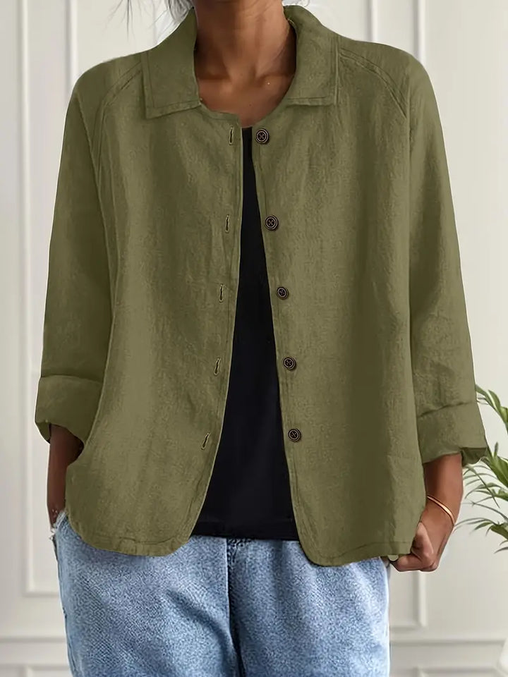 Blusa giacca donna elegante ma casual, abbottonata, per ogni stagione. Stile comodo e leggero.