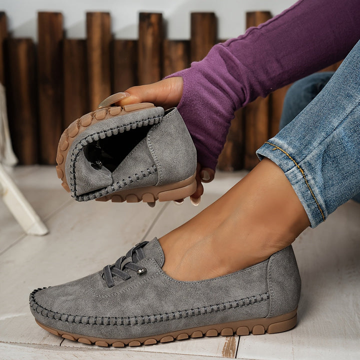 Mocassini slip-on donna per piedi sensibili, con imbottitura comfort e supporto per il passeggio.