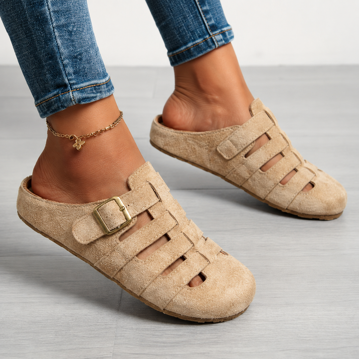 Sandali estivi da donna con zeppa e supporto plantare, per un comfort ortopedico e uno stile casual-elegante.