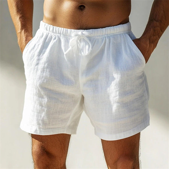 Pantaloncini uomo sportivi-casual, traspiranti per clima caldo. Perfetti per estate e libertà di movimento.