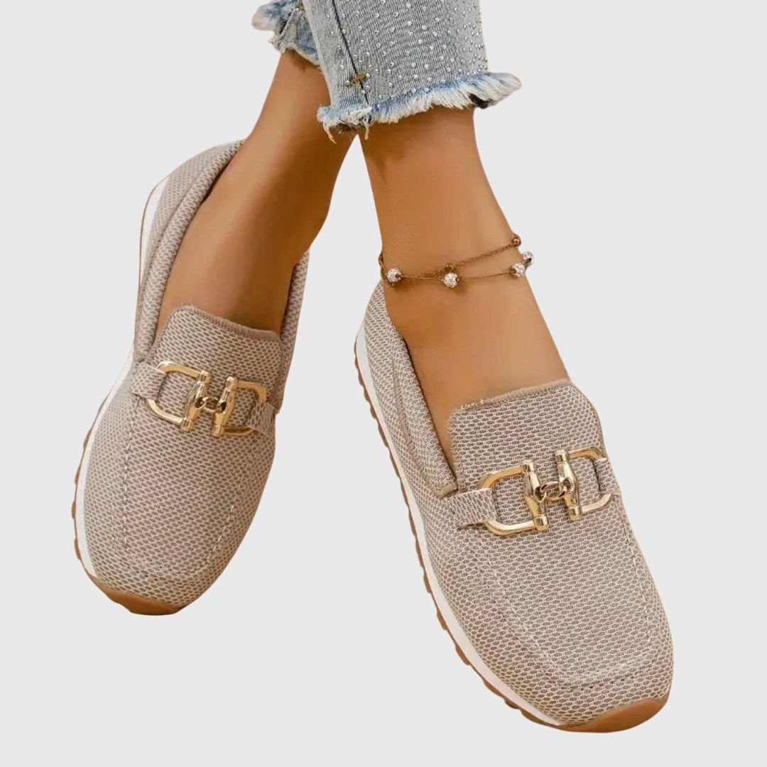 Scarpe basse donna casual chic, mocassini antiscivolo, con supporto integrato per massimo comfort.