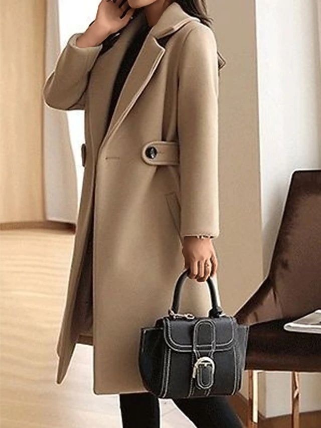 Cappotto donna con cintura, vestibilità perfetta. Stile chic e caldo per le giornate fredde invernali.