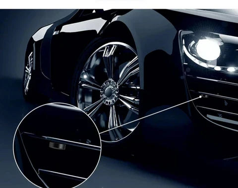 Localizzatore GPS magnetico per sicurezza e tracciamento facile di auto, animali e beni.