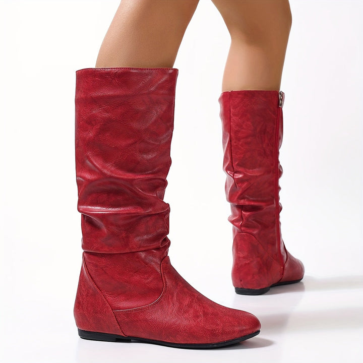 Stivali sintetici marroni al ginocchio da donna, tacco basso, zip. Perfetti per l'autunno.