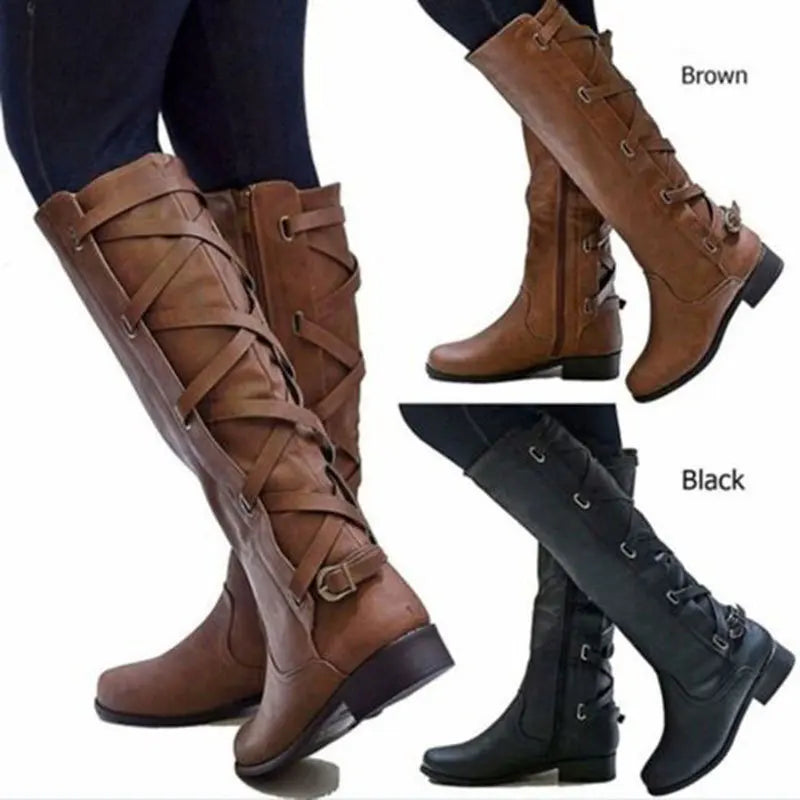 Calzature donna: stivali neri al ginocchio con tre fibbie regolabili e robusto tacco basso, perfetti per l'inverno.