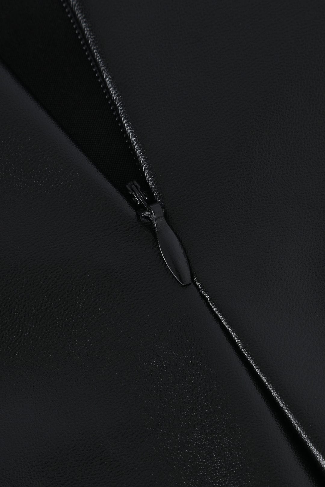 Gonna midi asimmetrica in pelle nera da donna, vita alta, ideale per ufficio chic o serate eleganti.
