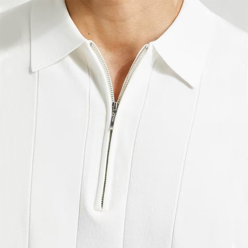 Polo uomo maniche corte, stile estivo moderno. Polo con cerniera, comoda e alla moda per l'estate.