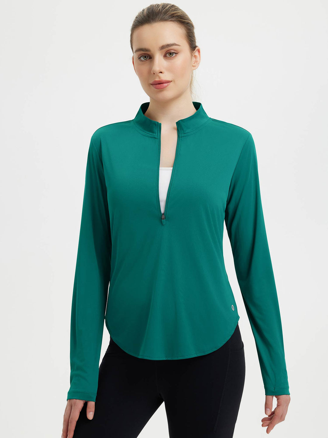 Maglia escursionismo donna, maniche lunghe, orlo arrotondato, fori pollici, comfort e stile.