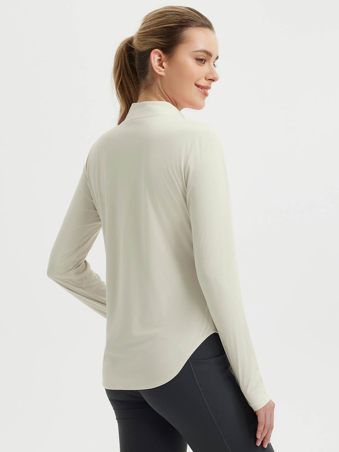 Maglia outdoor donna per protezione, maniche lunghe, fori pollici, orlo arrotondato, perfetta vestibilità.