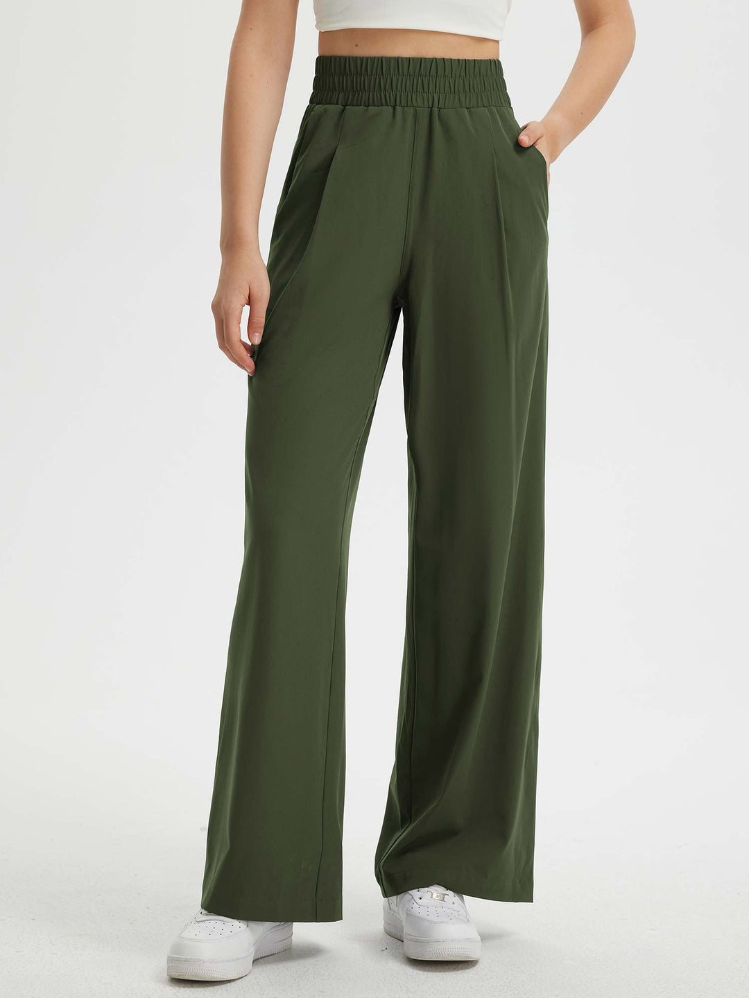 Pantaloni donna casual con gamba ampia, vita elasticizzata e pratiche tasche. Massimo comfort garantito.
