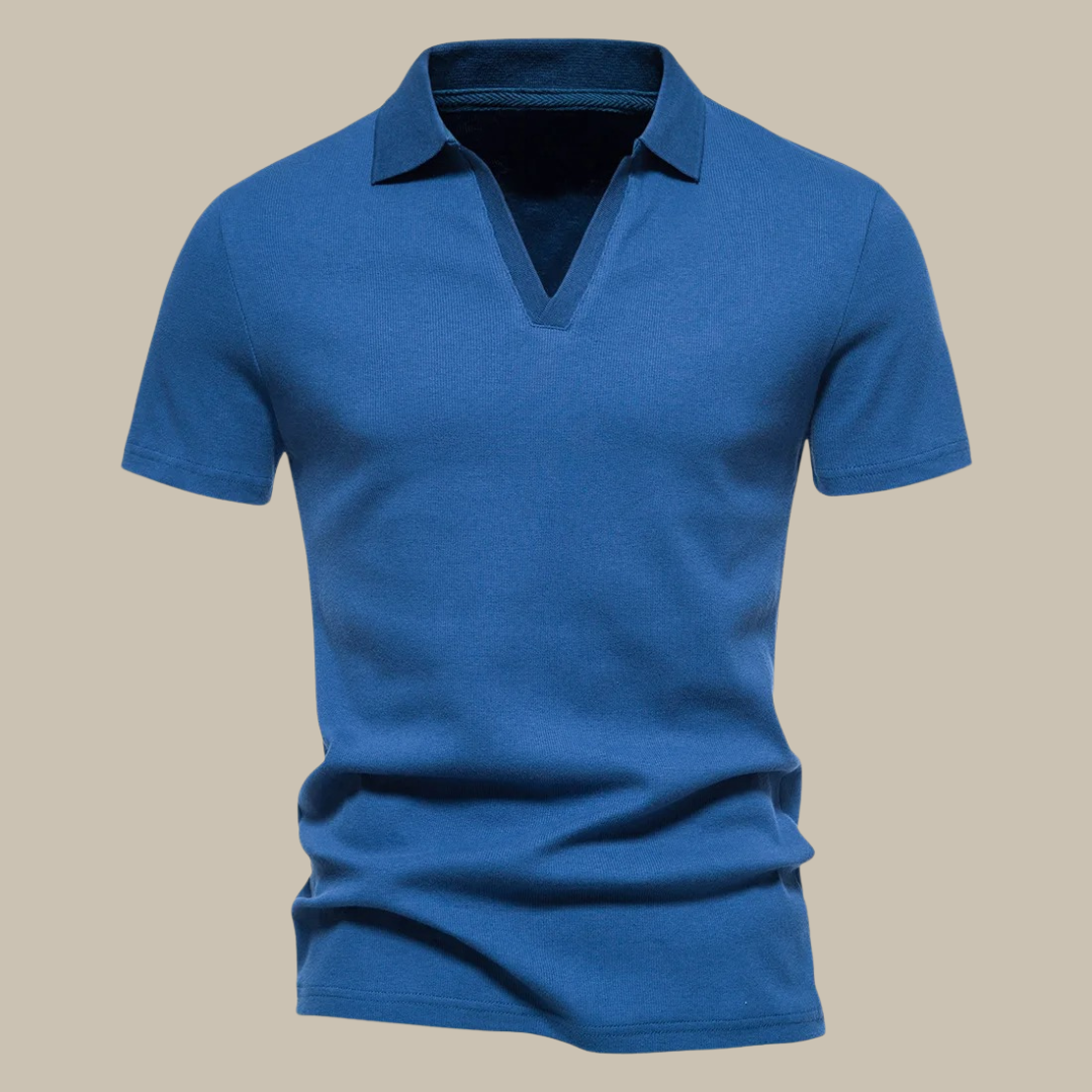 Dettaglio polo uomo a maniche corte, tessuto confortevole per un look casual moda primavera.