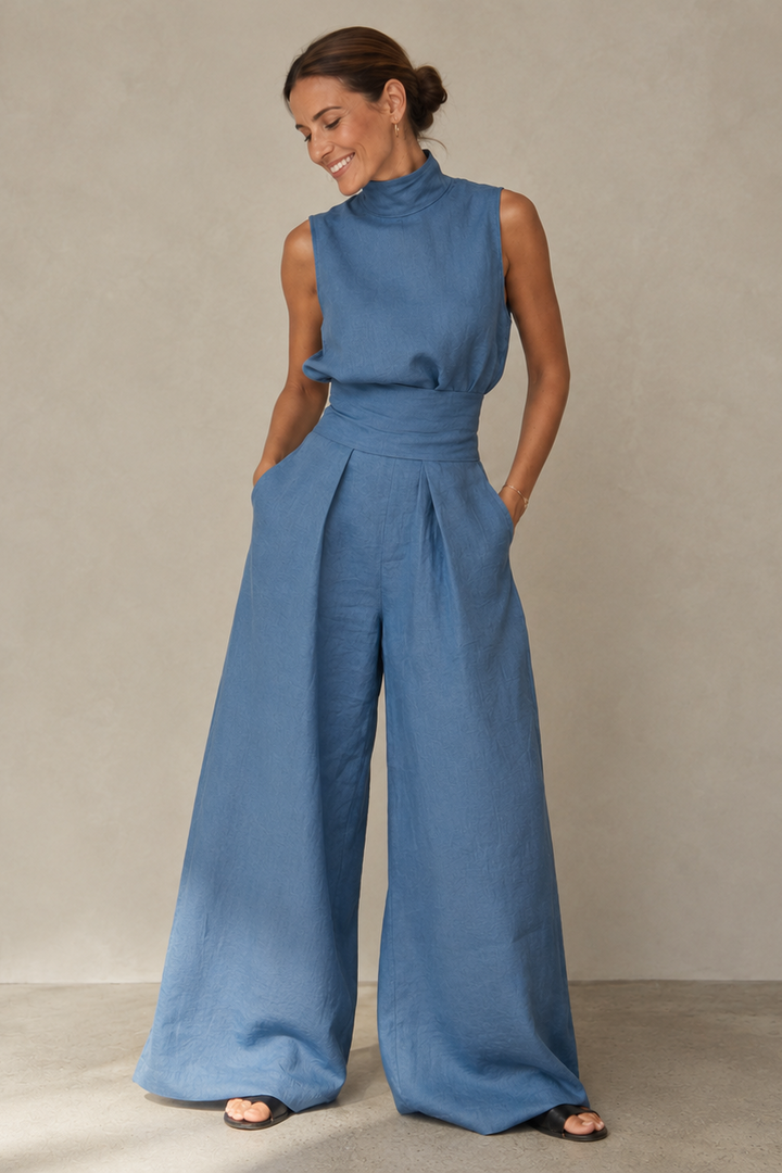 Elegante tuta donna ampia e fluida in tessuto leggero. Ideale per un look estivo casual ma raffinato.