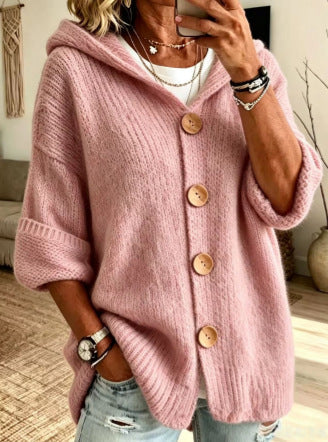 Cardigan da donna con cappuccio, vestibilità casual e bottoni, un capo essenziale per la moda donna.