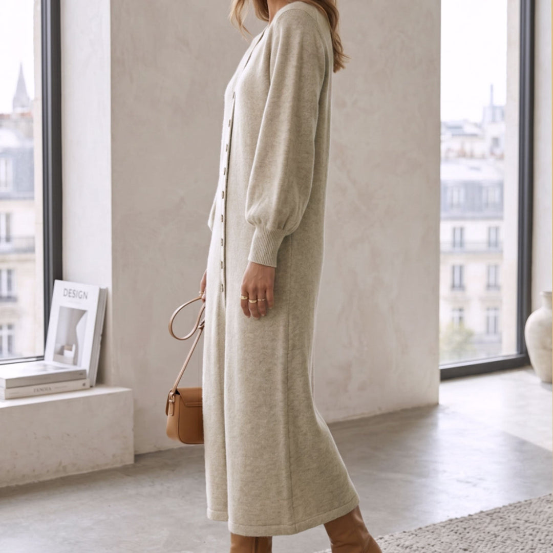 Cardigan donna lungo elegante, perfetto per outfit versatile casual chic in autunno/inverno.