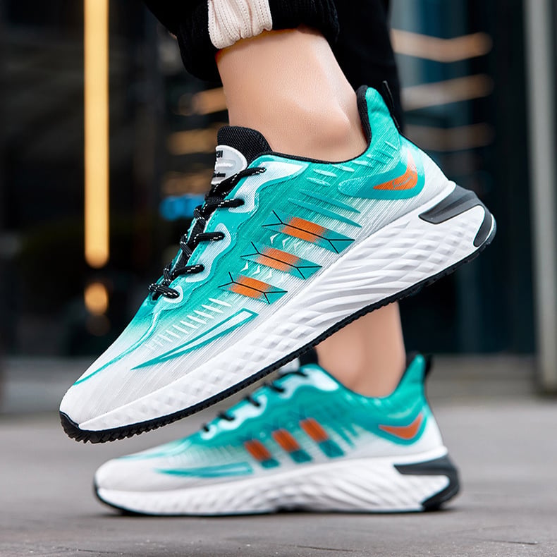 Scarpe sportive uomo azzurre con suola spessa per un comfort superiore. Perfette per lo stile casual e dinamico.