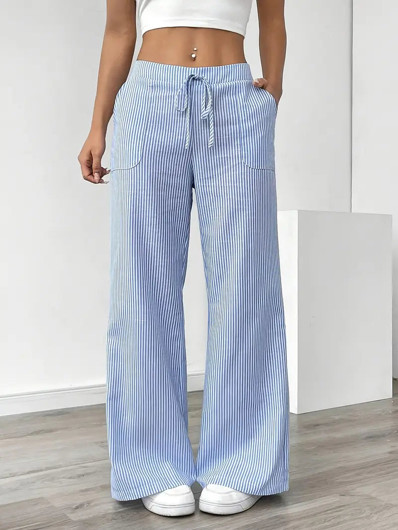Moda estiva: pantaloni a righe donna vita alta, vestibilità ampia e confortevole.
