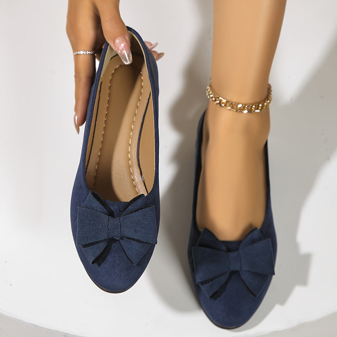 Scarpe donna ballerine, fiocco trendy e suola imbottita per comfort e stile.