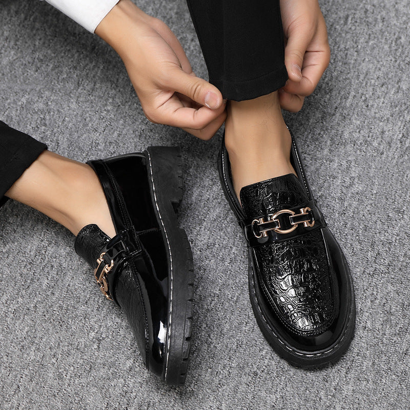 Scarpe uomo nere eleganti e comode, mocassini a taglio basso lucidi, perfetti per la primavera e l'estate.
