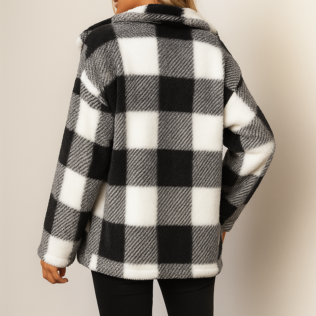 Giacca donna invernale a quadri, design moderno con bottoni a pressione. Versatile e comoda per la moda donna.