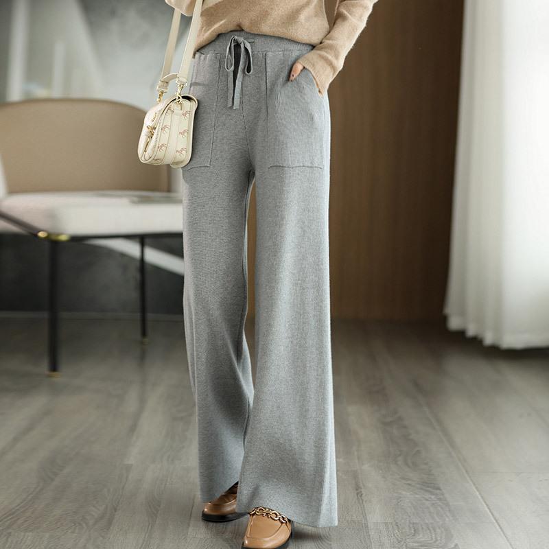 Pantaloni donna vita alta a gamba larga, ideali per un look elegante o casual in ogni stagione.