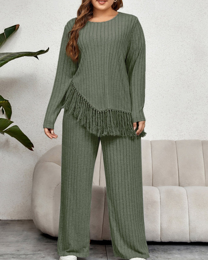 Set completo donna curvy due pezzi per un look casual-relax trendy, top e pantaloni ampi primavera.