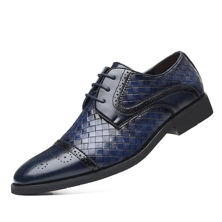 Scarpe uomo business eleganti nere con lacci, punta affusolata. Ideali per look formali e da ufficio.