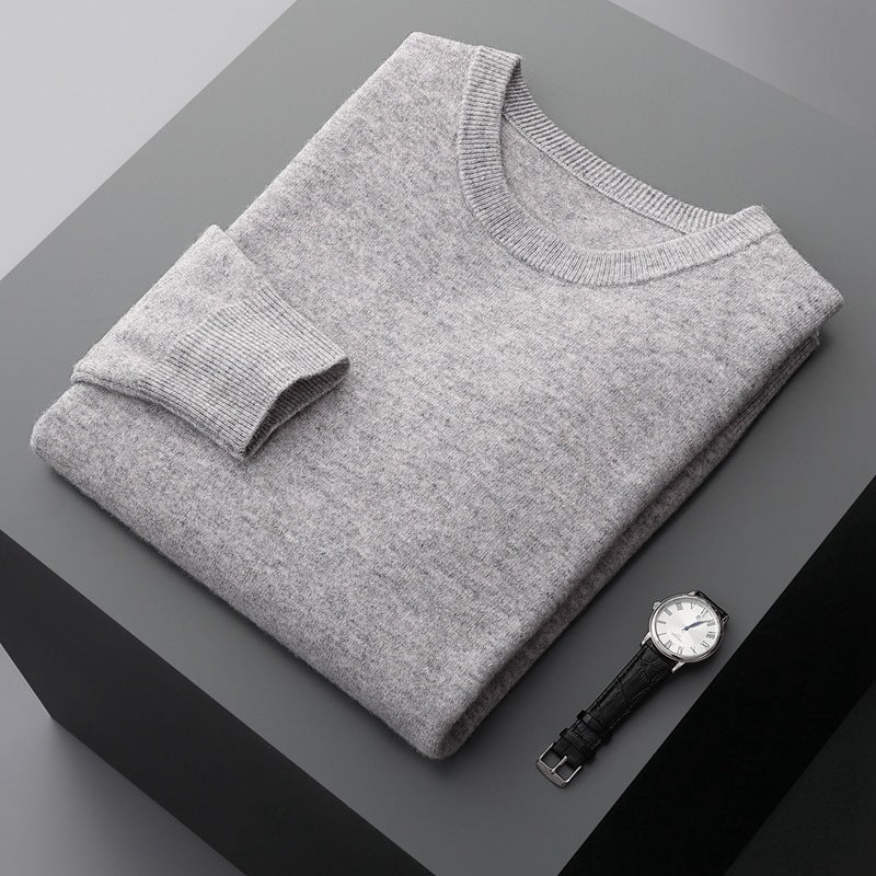 Maglione uomo invernale blu scuro, con scollo tondo e maniche lunghe, in maglia morbida per il massimo calore.