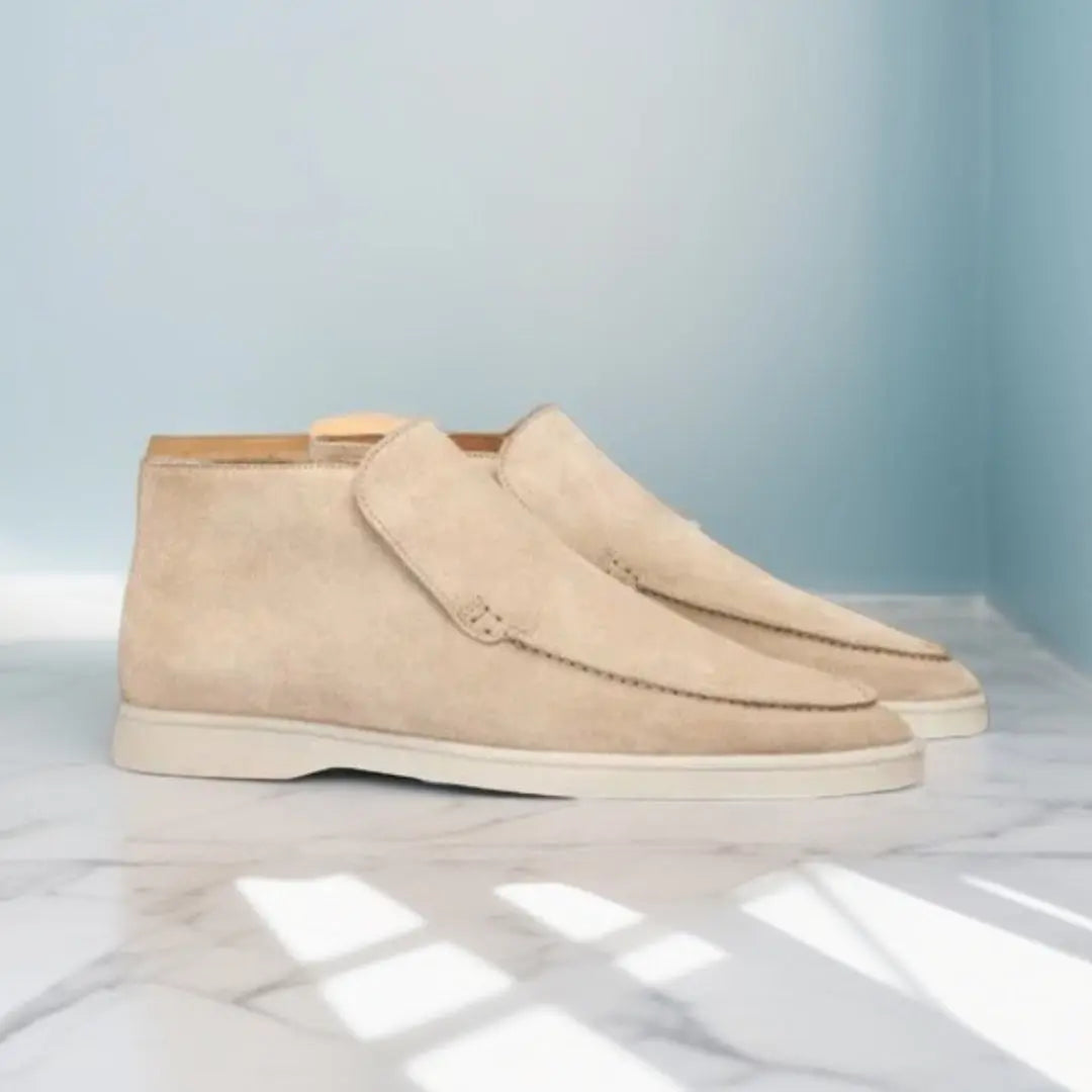 Mocassini uomo casual slip-on, ideali per il comfort. Scarpe leggere e versatili per la moda moderna.