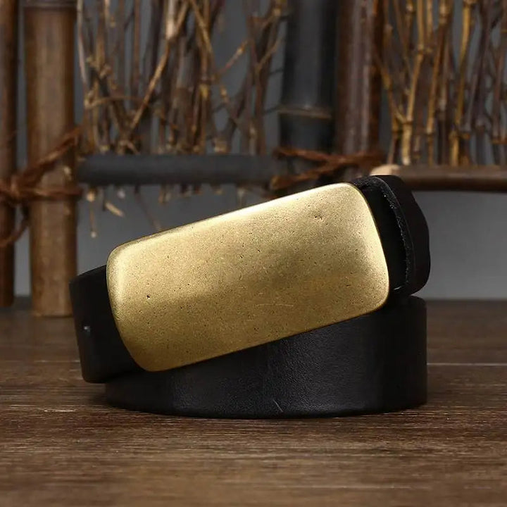 Cintura resistente per uomo in pelle pieno fiore, fibbia in ottone massiccio. Design durevole e iconico.