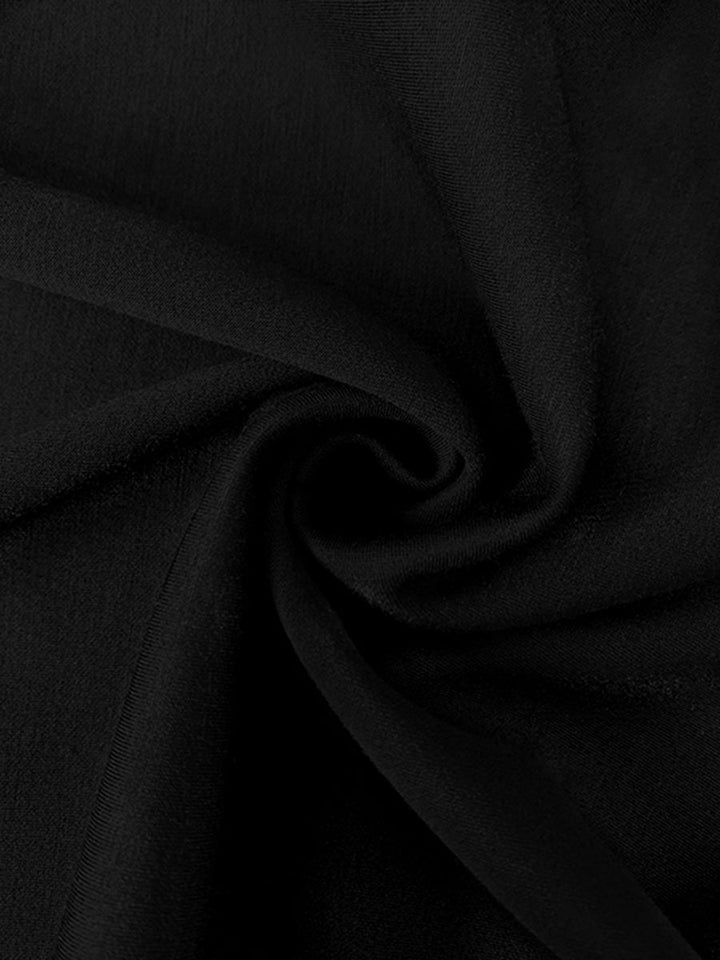 Vestito maxi donna elegante, colore nero, con dettagli sofisticati come collo alto e maniche a sbuffo per eventi.