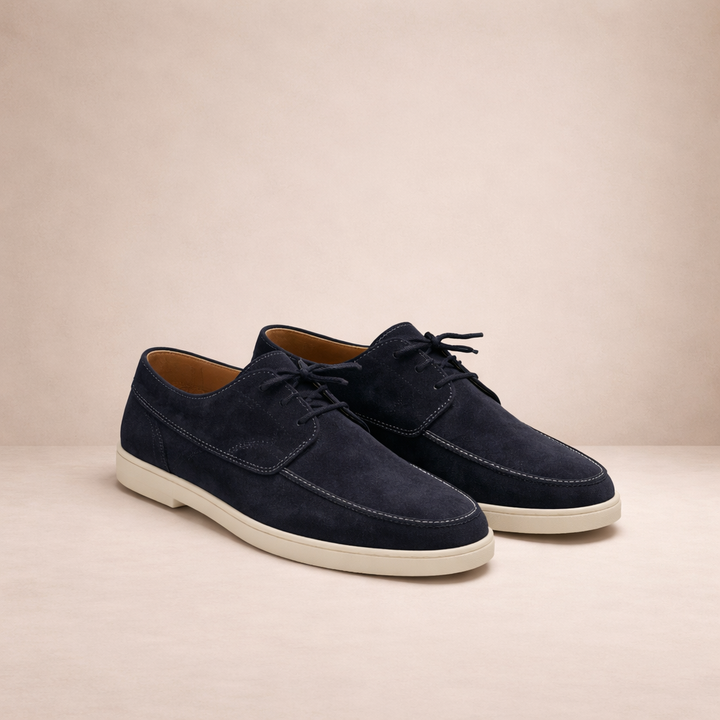 Mocassini uomo casual eleganti con lacci e punta chiusa, perfetti per comfort quotidiano e outfit raffinati.
