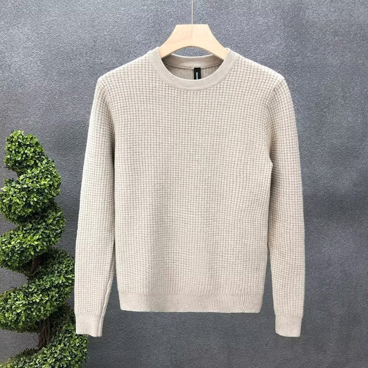 Maglione uomo girocollo per autunno, vestibilità comoda e stile casual. Ideale per comfort quotidiano.