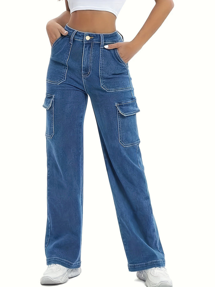 Comodi pantaloni cargo donna in denim, vita alta, gamba larga, ideali per un look casual ed elegante.