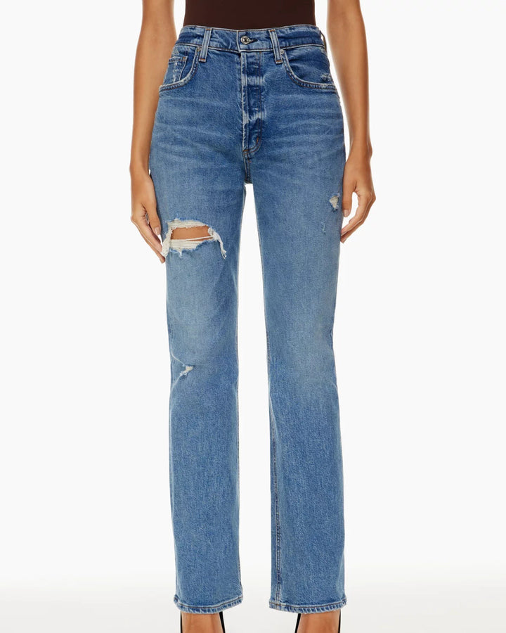 Jeans donna a gamba dritta blu con vita alta e strappi, ideali per outfit di tendenza primavera/estate.