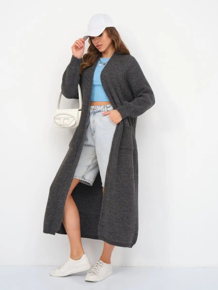 Cardigan donna con apertura frontale, lungo ed elegante, perfetto per la moda autunno/inverno.