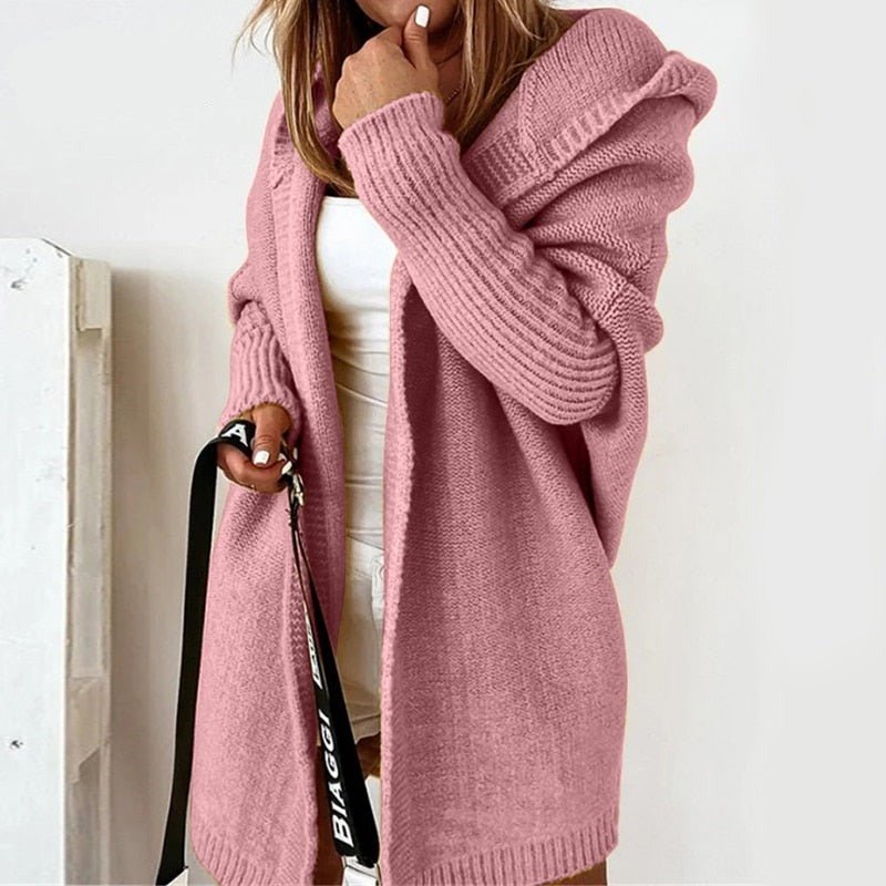 Cardigan donna con cappuccio, lunghezza maxi, per un look rilassato ma sofisticato.