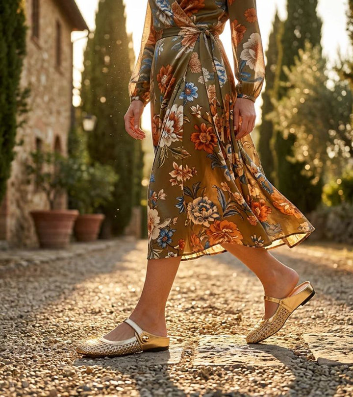 Comode mules Mary Jane da donna, scarpe estive con cinturino regolabile, punta quadrata per un look chic.