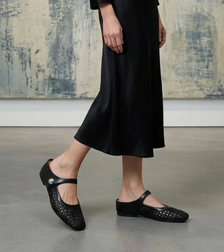 Calzature donna: mules Mary Jane estive, comfort, stile casual, cinturino regolabile e punta quadrata.
