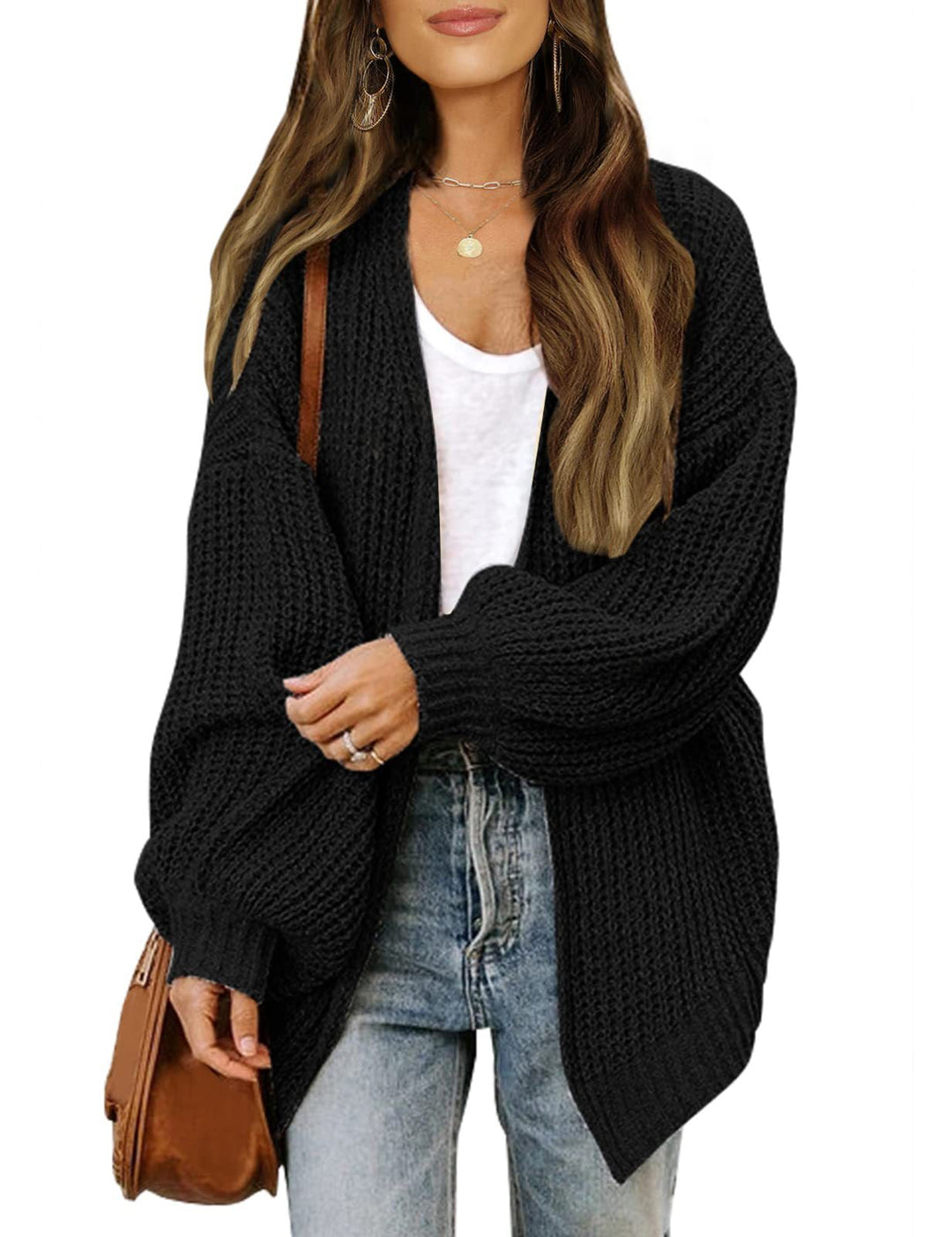 Cardigan donna oversize caldo, maniche a lanterna. Versatile per look casual o elegante in autunno/inverno.