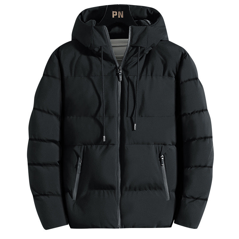Comoda giacca uomo con cappuccio, calda e resistente. Abbigliamento invernale essenziale per protezione e moda.