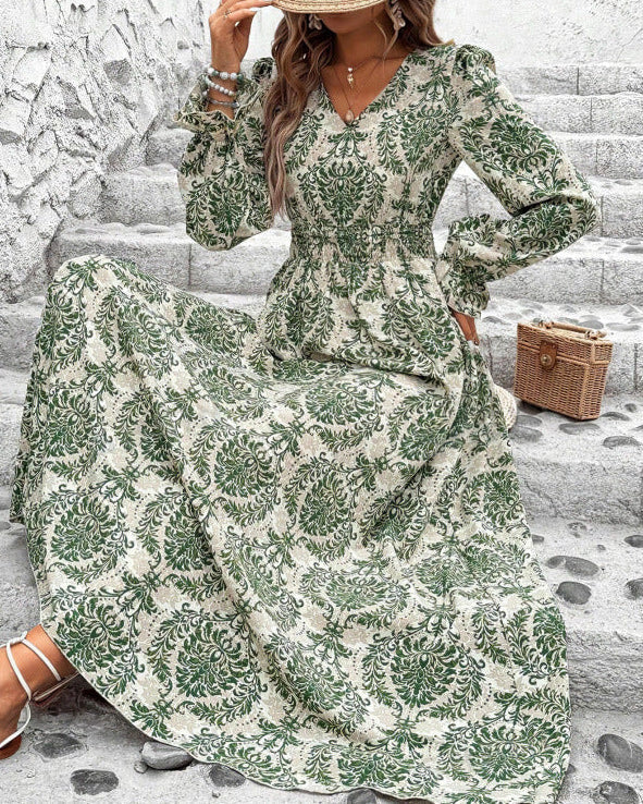 Abito donna autunnale comodo, scollo a V, stampa vivace, maniche lunghe, eleganza casual.