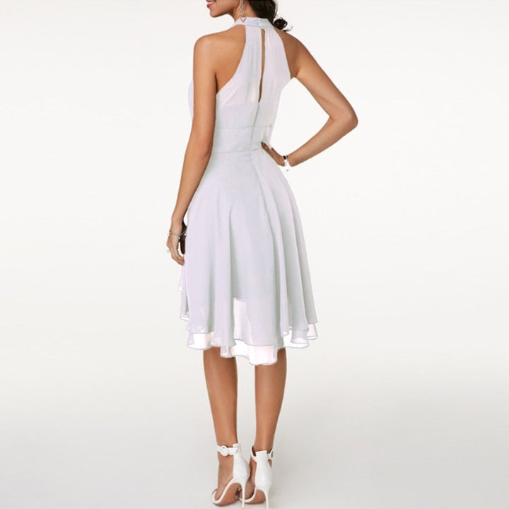 Mini abito elegante donna, scollo all'americana, volant, vita aderente. Perfetto per serate e cerimonia.