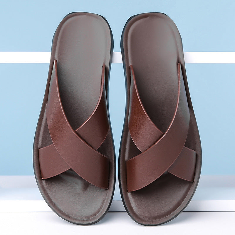 Sandali uomo estivi aperti, design casual per massimo comfort. Calzature traspiranti, perfette per moda mare.
