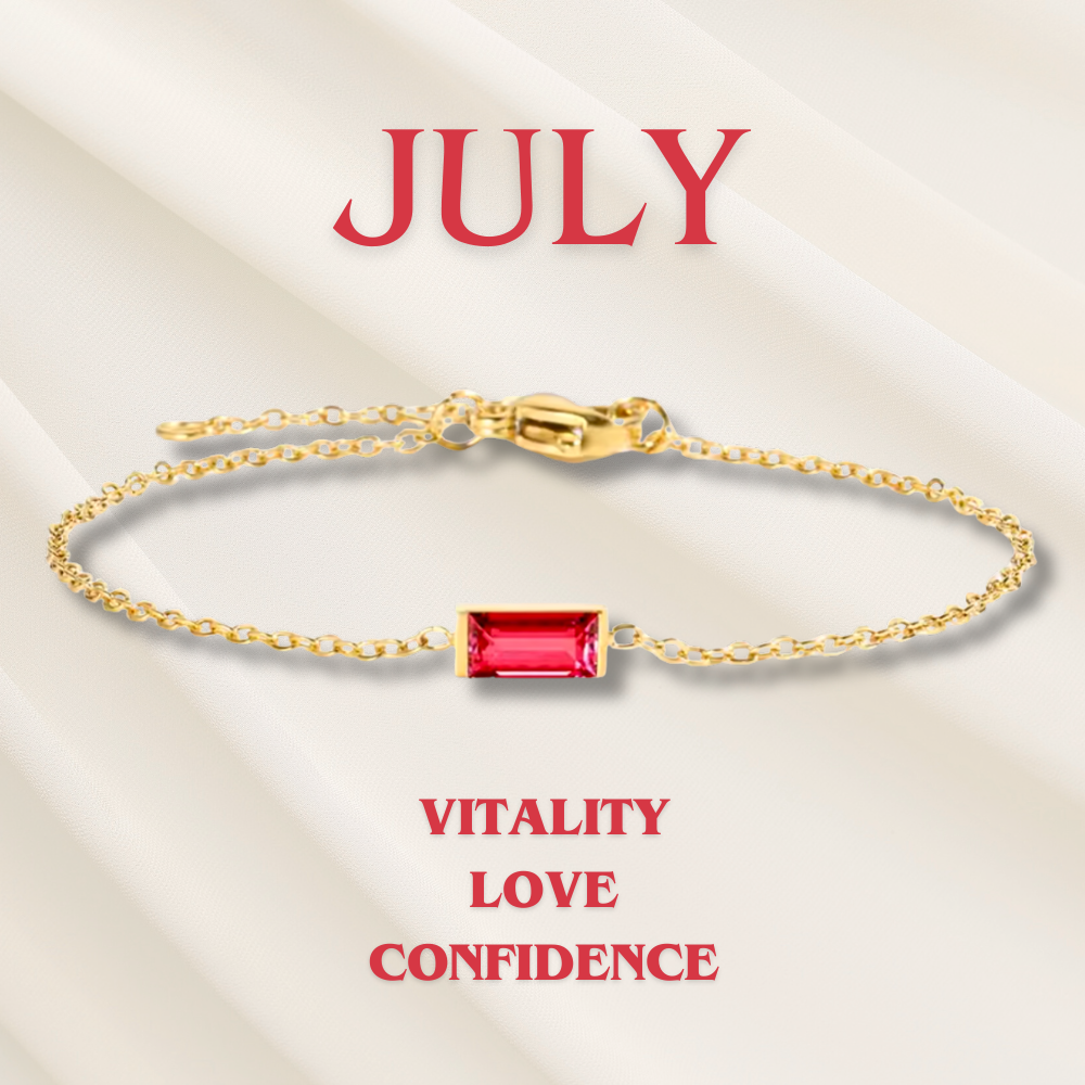 Bracciale placcato oro per donna, con charm e gemma pietra di nascita, accessorio gioiello di tendenza.
