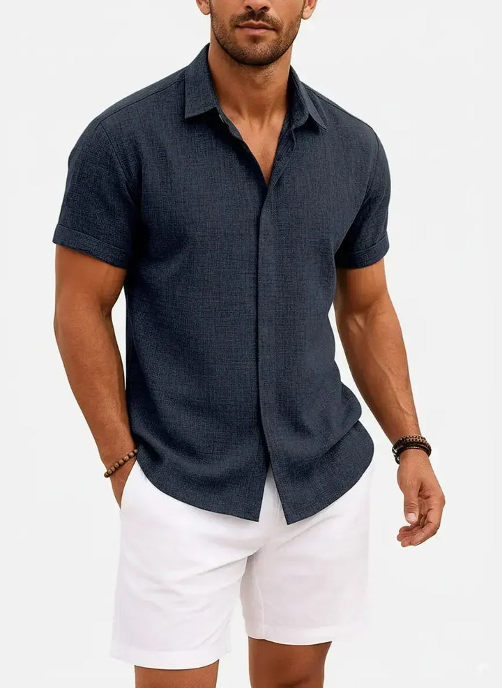 Abbigliamento uomo primavera, camicia maniche corte, collo italiano, per relax e stile.