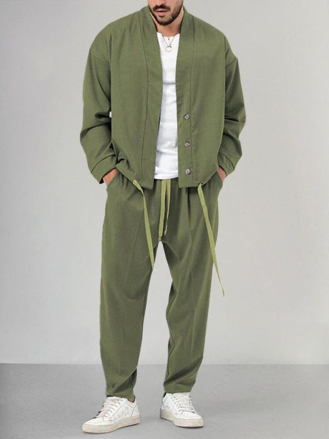 Completo casual elegante uomo, versatile per ogni occasione. Ideale per outfit autunno/inverno e moda.